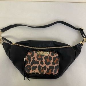 Victoria’s Secret Fannypack